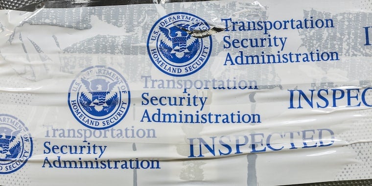 ЭКСКЛЮЗИВ: Авиакомпания США случайно опубликовала «Список запрещенных для полетов» на незащищенном сервере 