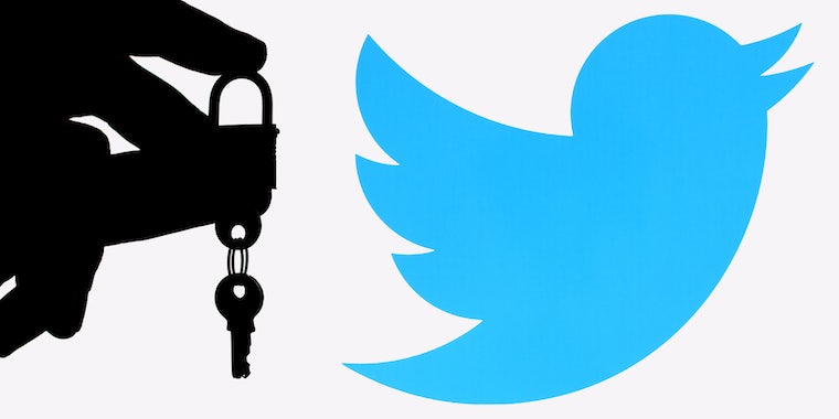 Хакеры публикуют данные о 235 млн пользователей Twitter 