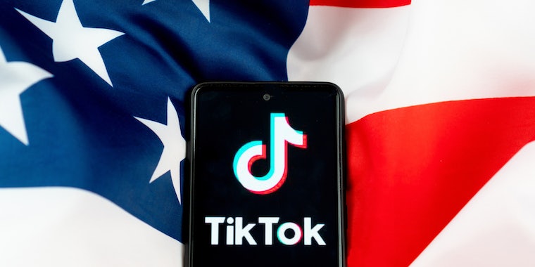 Республиканцы в Конгрессе требуют от TikTok предоставить документы о доступе к пользовательским данным в Китае 